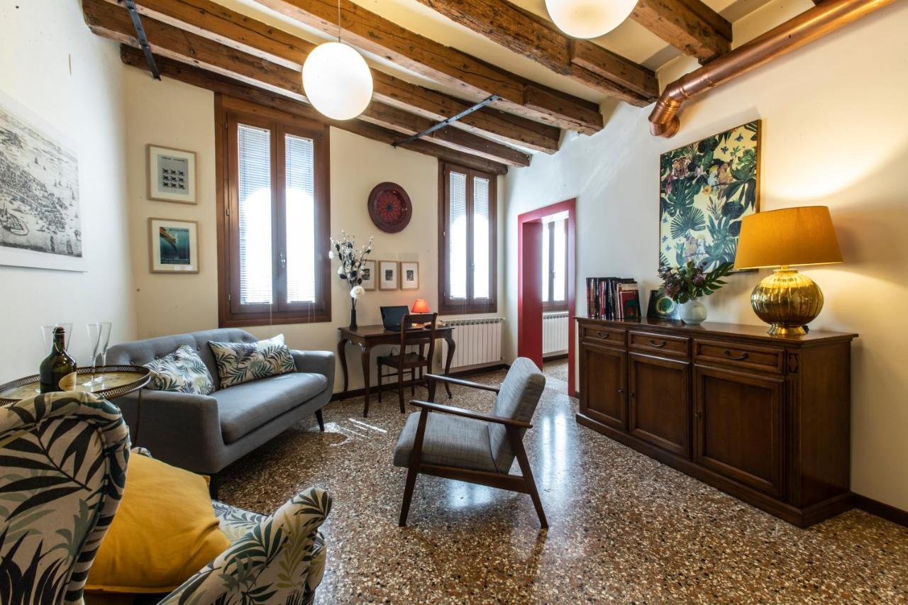 Riva De Biasio Charming Apartment Benátky Exteriér fotografie